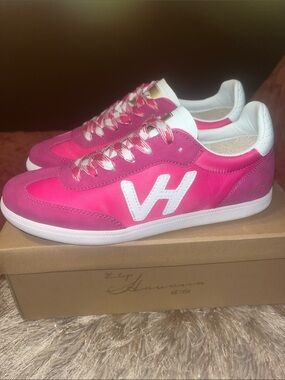 Vintage Havana Sneakers